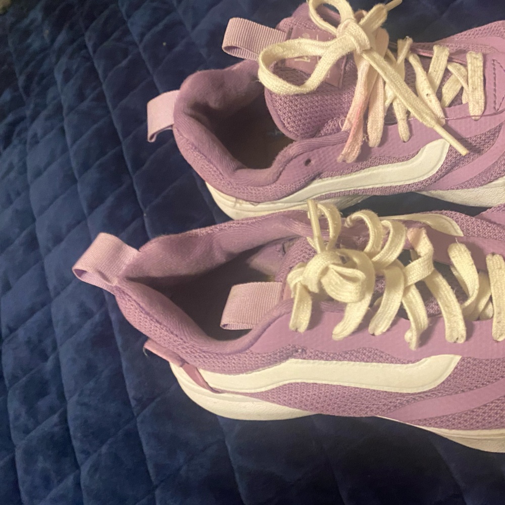 Vans UltraRange Sneakers – Women’s Size 8.5 –